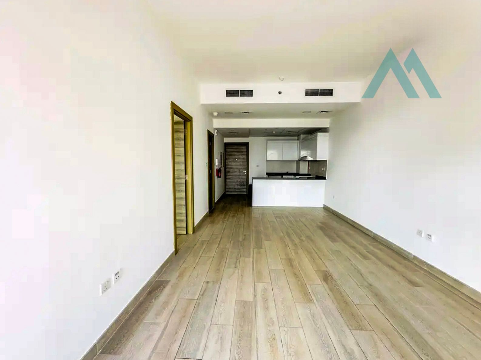Huge layout | With Balcony | Negotiable |