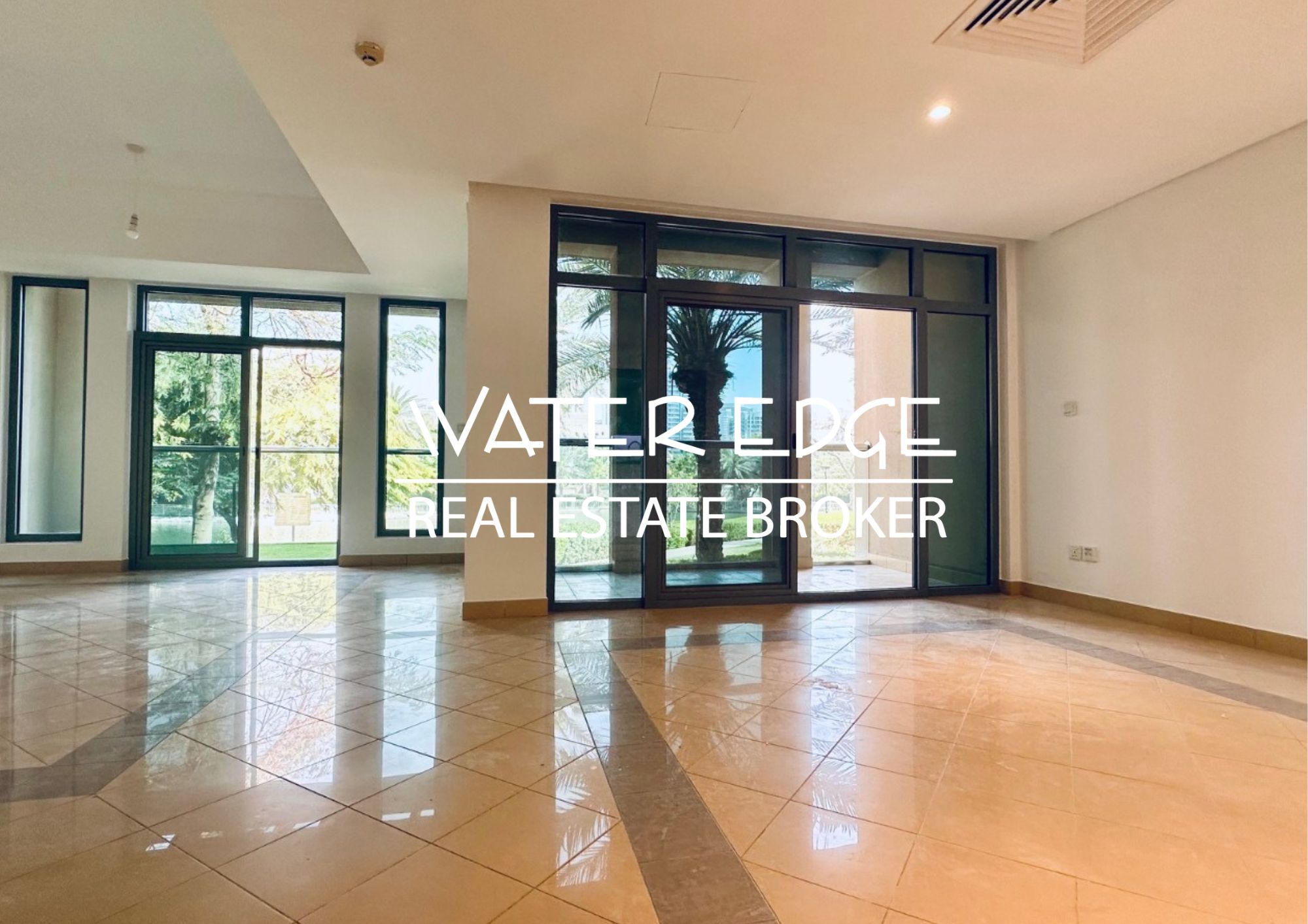 Spacious Duplex 3bed w/ Study Area Lake View