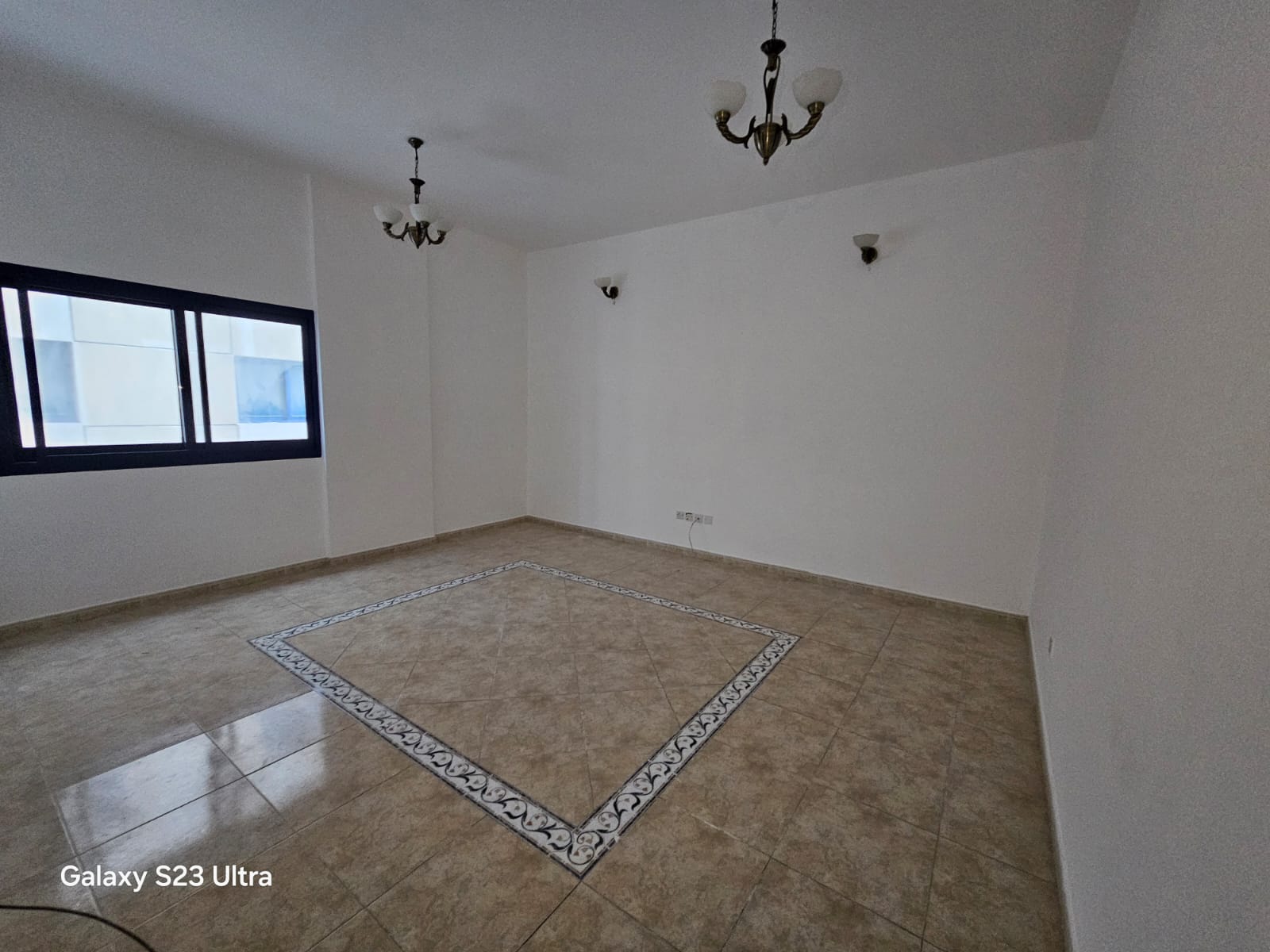 Free parking & AC, laundry room, built-in wardrobes, easy access to Dubai & Ajman, prime lively location near malls & cafes.