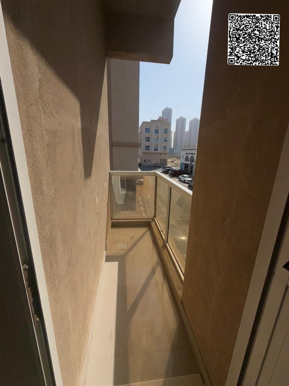 For rent: One bedroom, living room, two bathrooms, and balcony. Second occupant. Spacious layout, prime location near Mohammed Bin Zayed Road in Al Aaliyah. 28,000 AED
