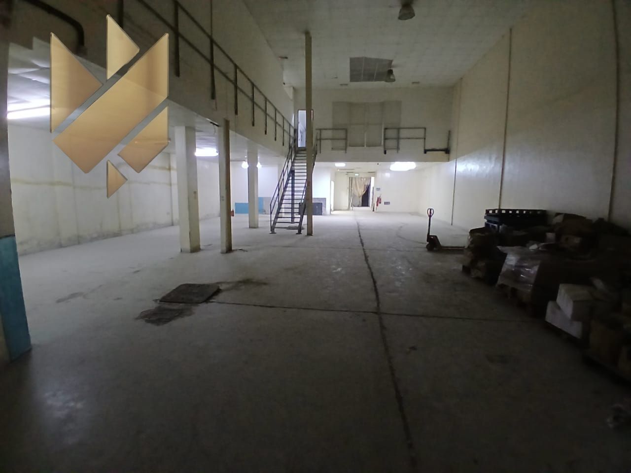 Warehouse or Showroom for Rent in Industrial Area 15 | 7,500 Sq. Ft. with 32 kW Power | Prime Location Close to Services | AED 290,000 Annual