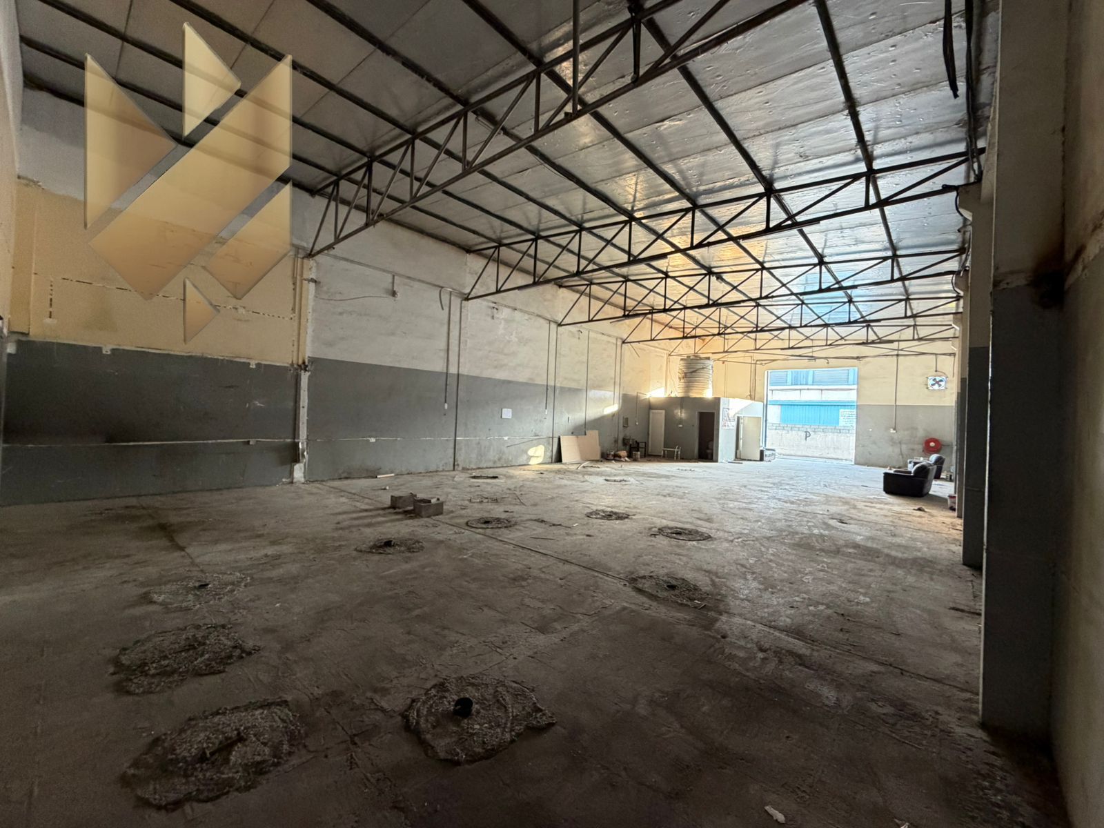 Shed for Rent Industrial 13_ 3200 Sq Ft with Office