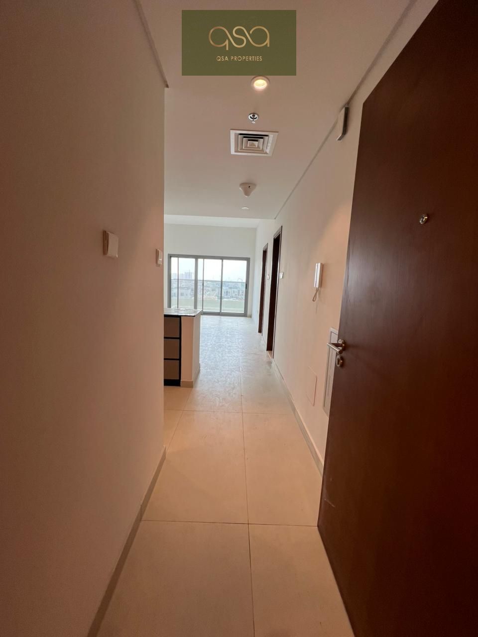 Premium 1BHK in the Heart of [Emirates City]