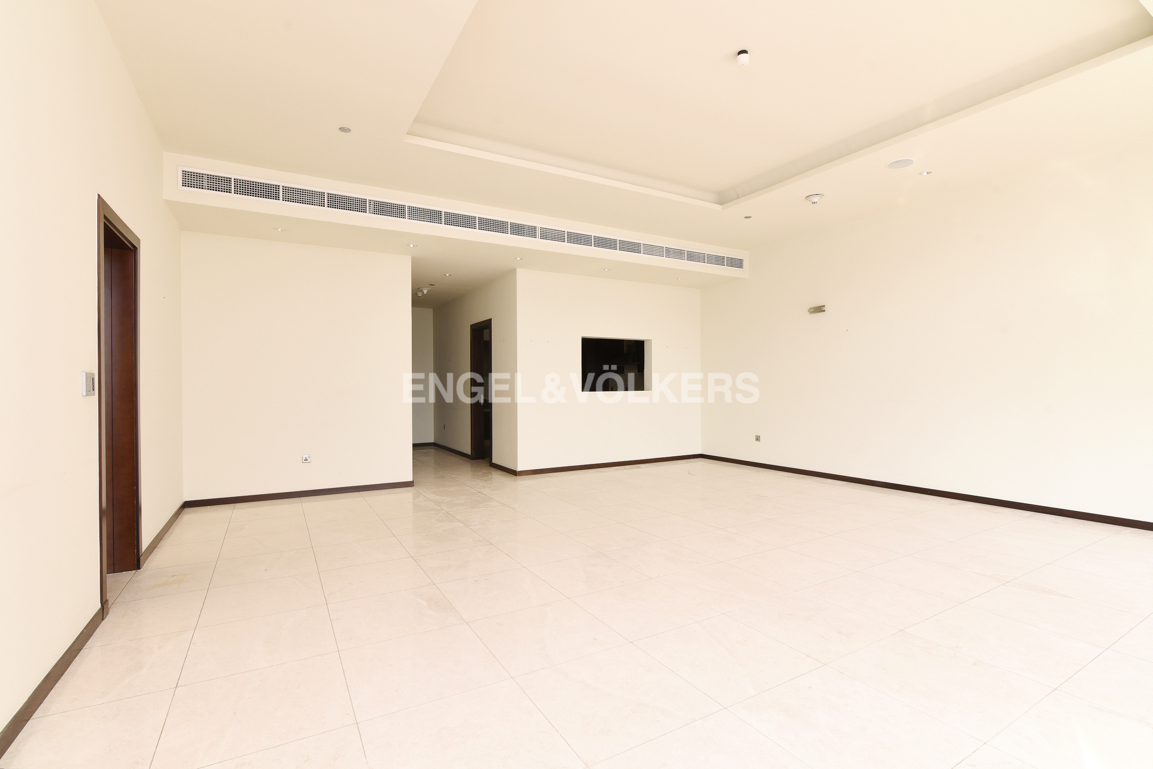 High Floor | Direct Beach Access | Unfurnished
