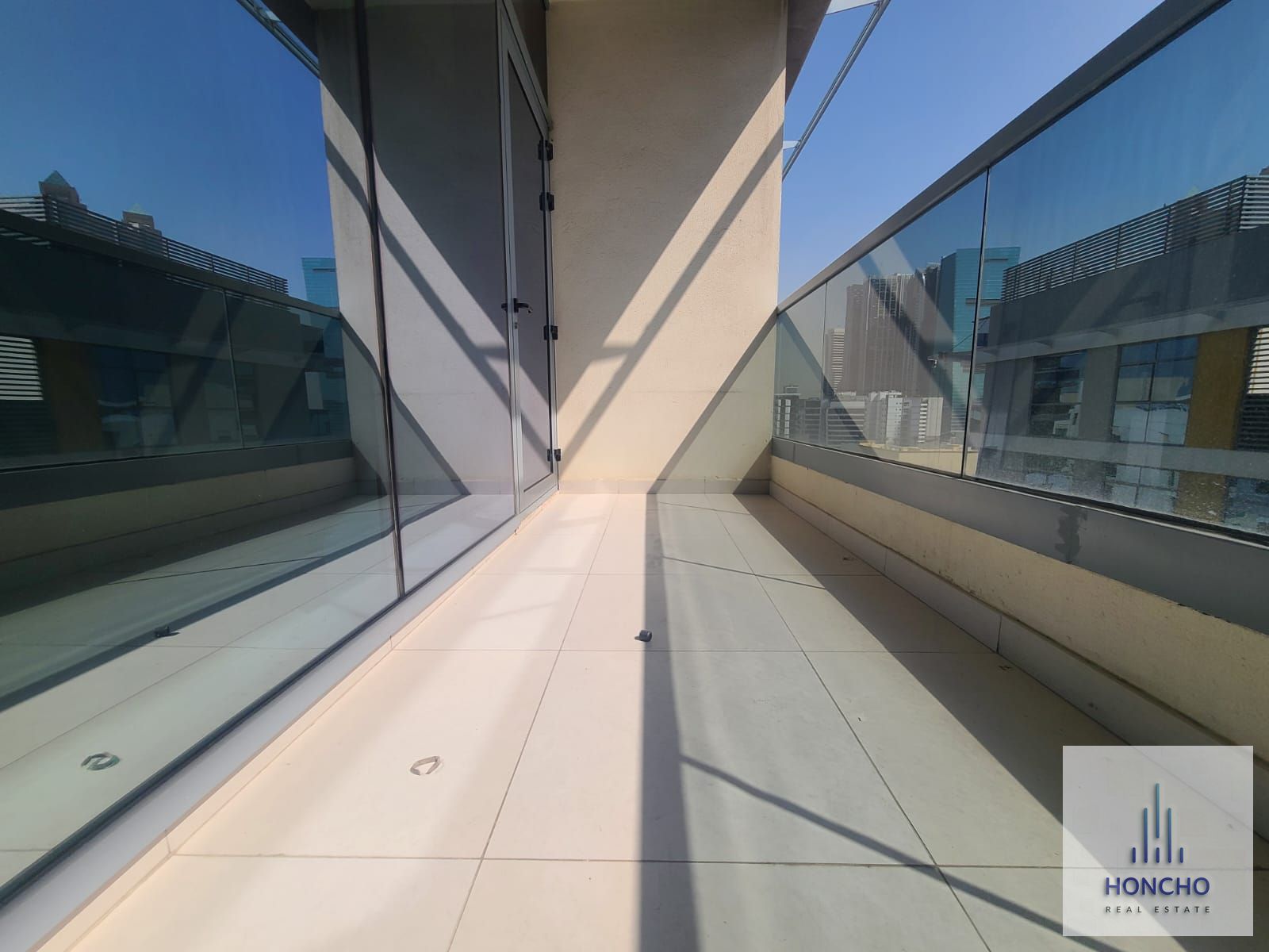 PREMIUM LOCATION | ALL AMENETIES | ULTRA LUXIRIOUS