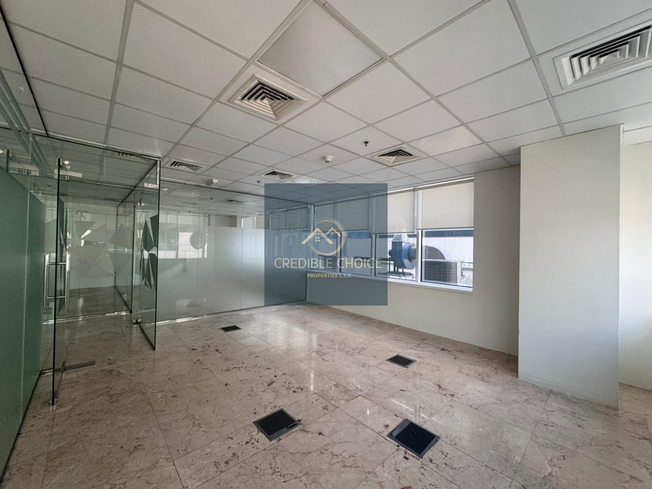 FITTED | NEXT TO METRO | VACANT