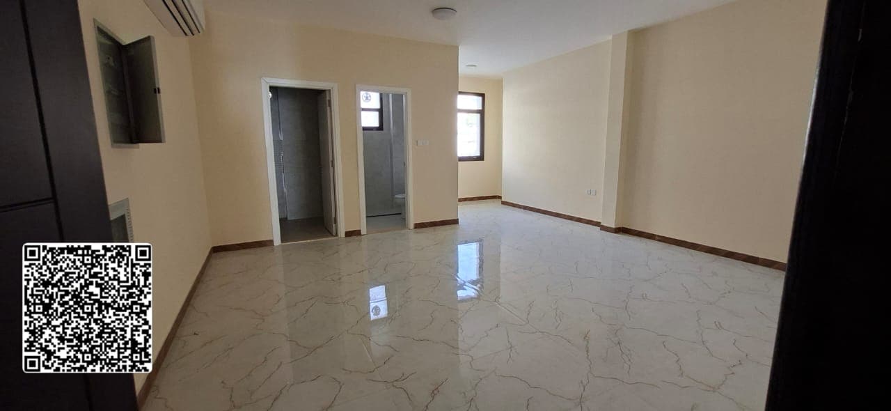 Building for Sale in Al Rawda 2 – Ajman Location: Al Rawda 2 Land Area: 9,200 sq ft Built-up Area: 21,500 sq ft Building Age: Only 6 months old Condition: First Occupancy – Almost Fully Rented (3 apartments and 2 shops remaining) Unit Details
