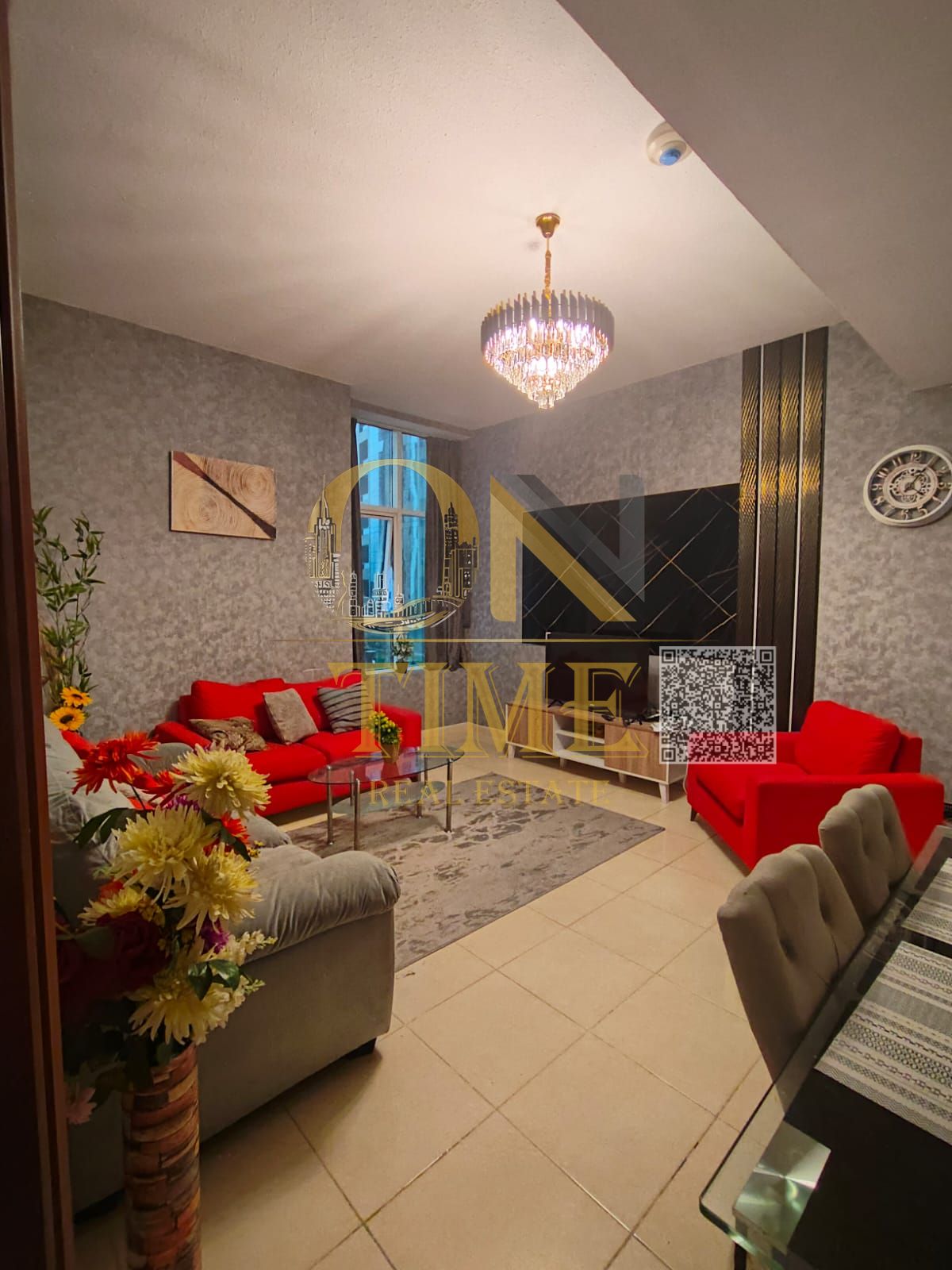 Prime location - High-end finishes - Exclusive offer - Modern furnishings - Gym - Swimming pool - Parking - Close to amenities