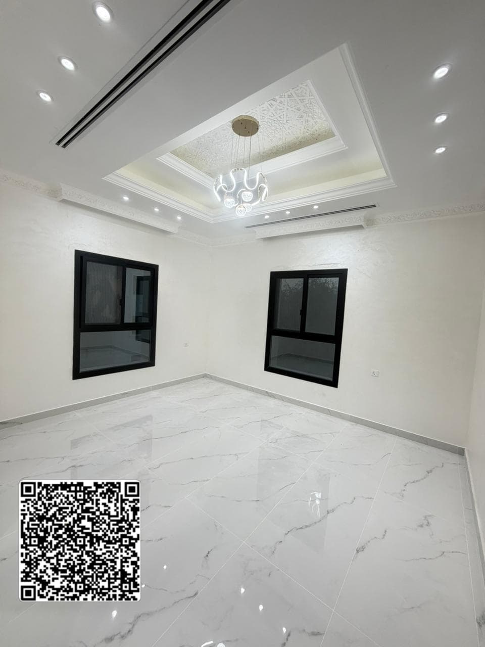 Villa for rent in Al Zahia, Ajman 6 master bedrooms Living room, majlis, maid's room Roof and storage Suitable setback First occupancy Price 120,000 AED (negotiable)