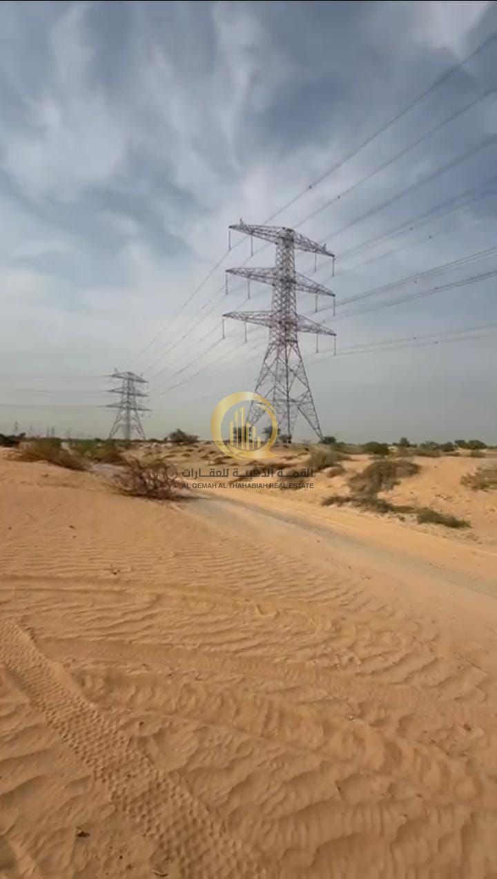 Land for sale in Arqoub Industrial in an excellent location, close to Al-Jar Street. Area: 10,000 sq ft.