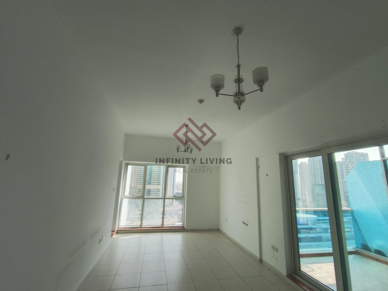 Huge Size | Affordable Price | Near Metro | Ready to Move