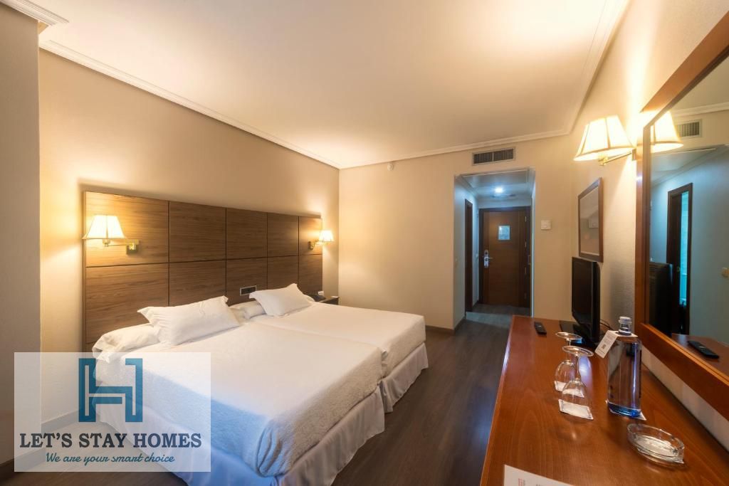 Ramadan Offer !! Fully Furnished I No kitchen I Free HouseKeeping l Gym l Pool