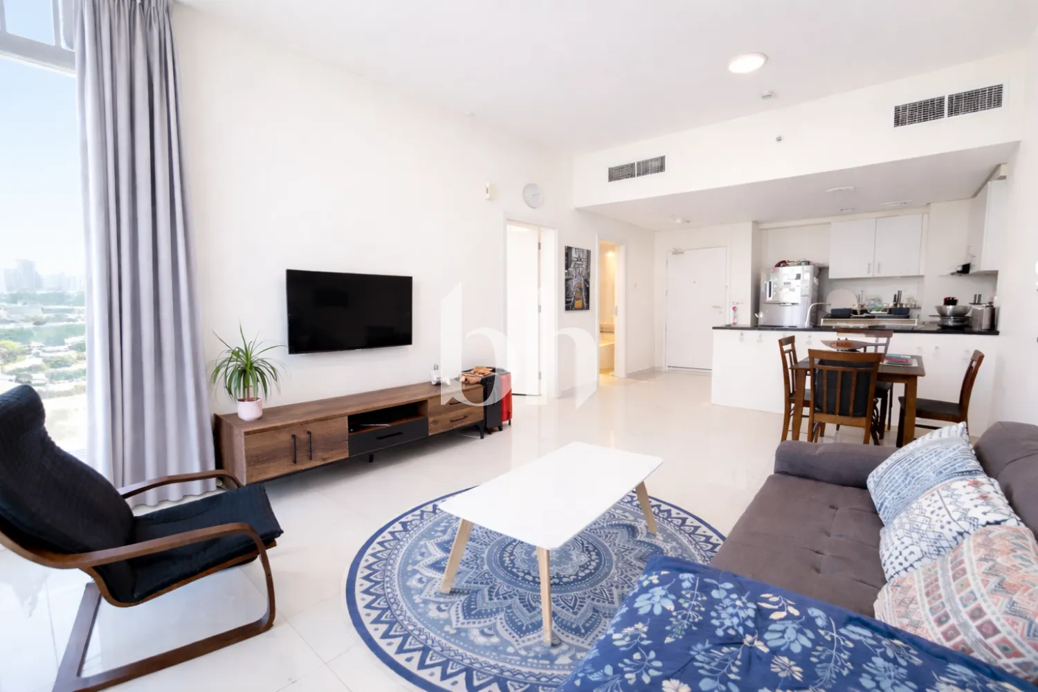 Fully Furnished Modern Apartment | Golf Promenade