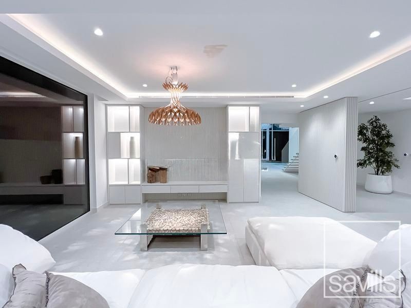 Luxury Villa | Large Plot | Unfurnished