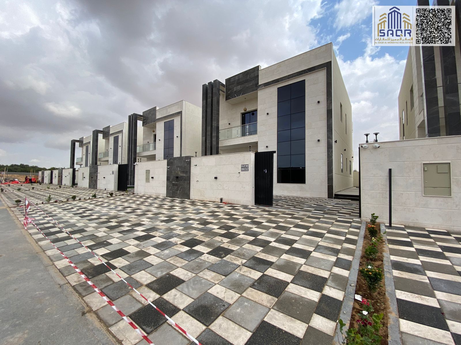 Villa for sale in Ajman, price includes registration and ownership fees. Excellent location, freehold ownership for life.
