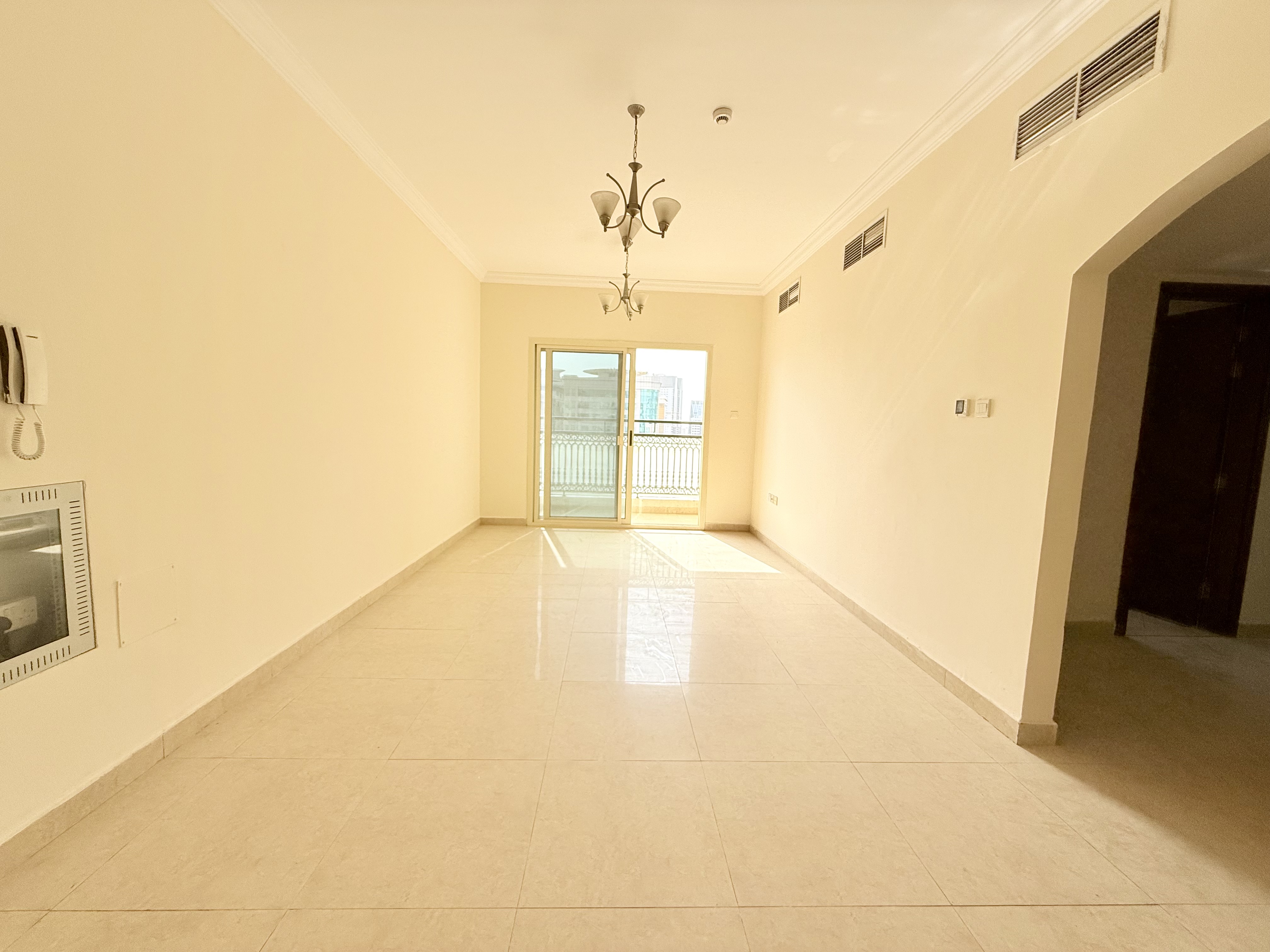 Amazing apartment with balcony gym pool jacuzzi sauna kids play area free parking