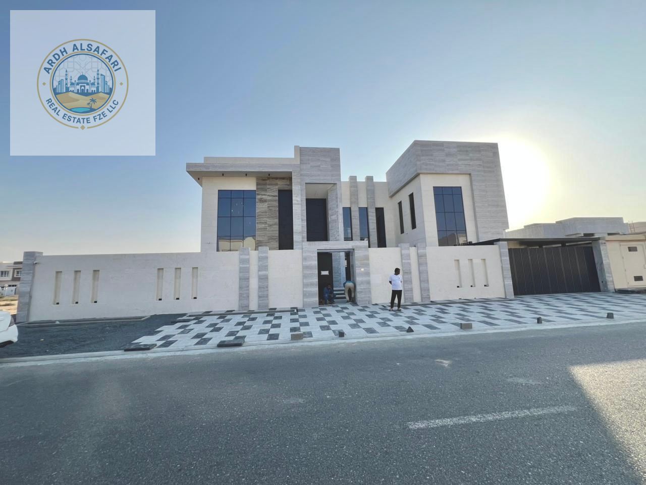 Exclusive 5-Bedroom With Pool side in Al Hoshi