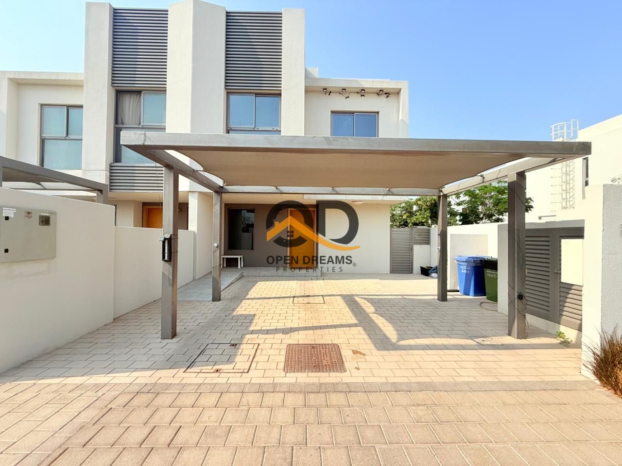 Don’t Miss This Opportunity= 3 BR Townhouse Only 115k