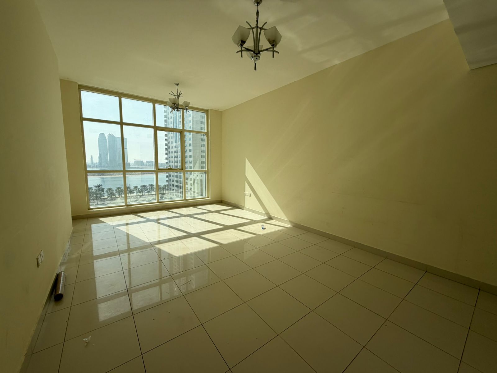 3 BHK + Maid Room / Free Parking / Free Gym & Pool / Sea View / Built-in Wardrobes / Spacious Layout / Family Tower / Near Dubai Exit