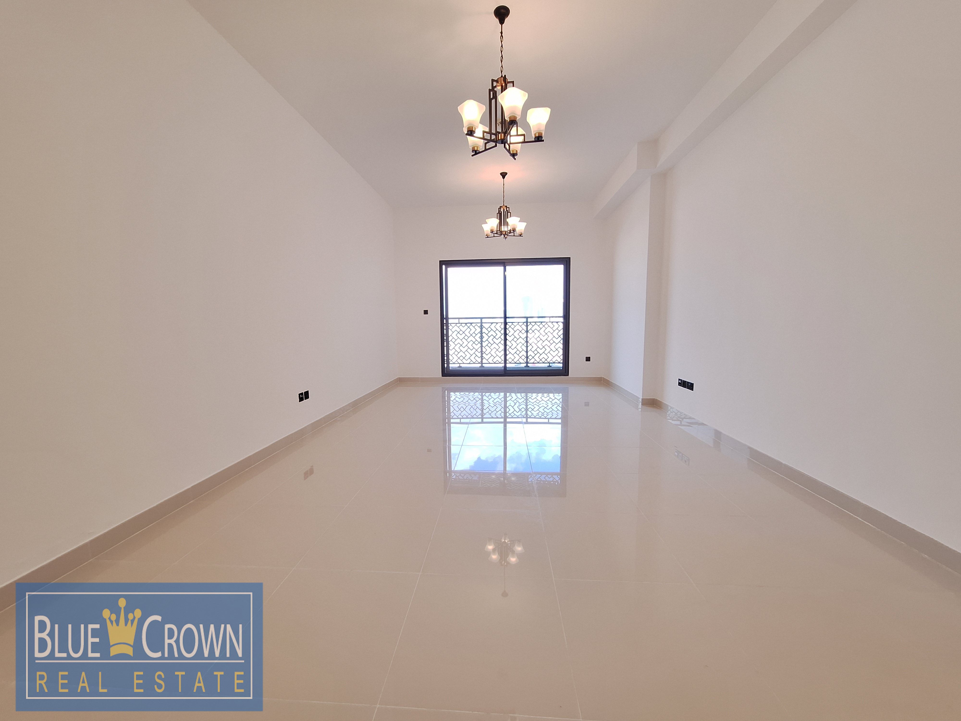 Luxury Apartment/Cheapest price/One Month free