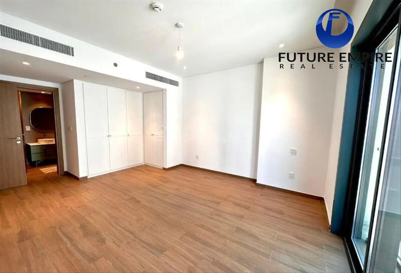 Modern Living | Garden View | City Walk
