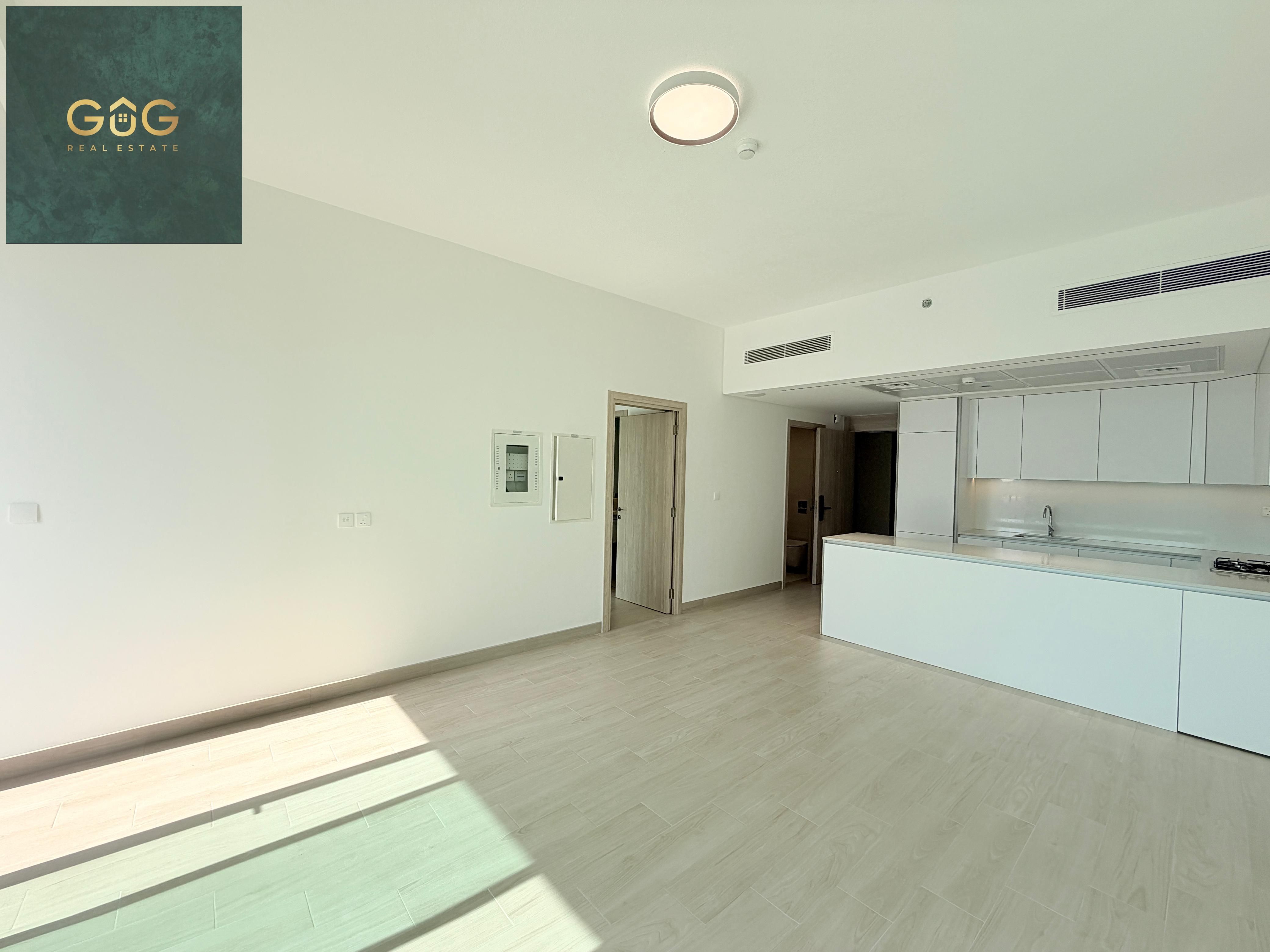 Brand New || High Floor || Park View