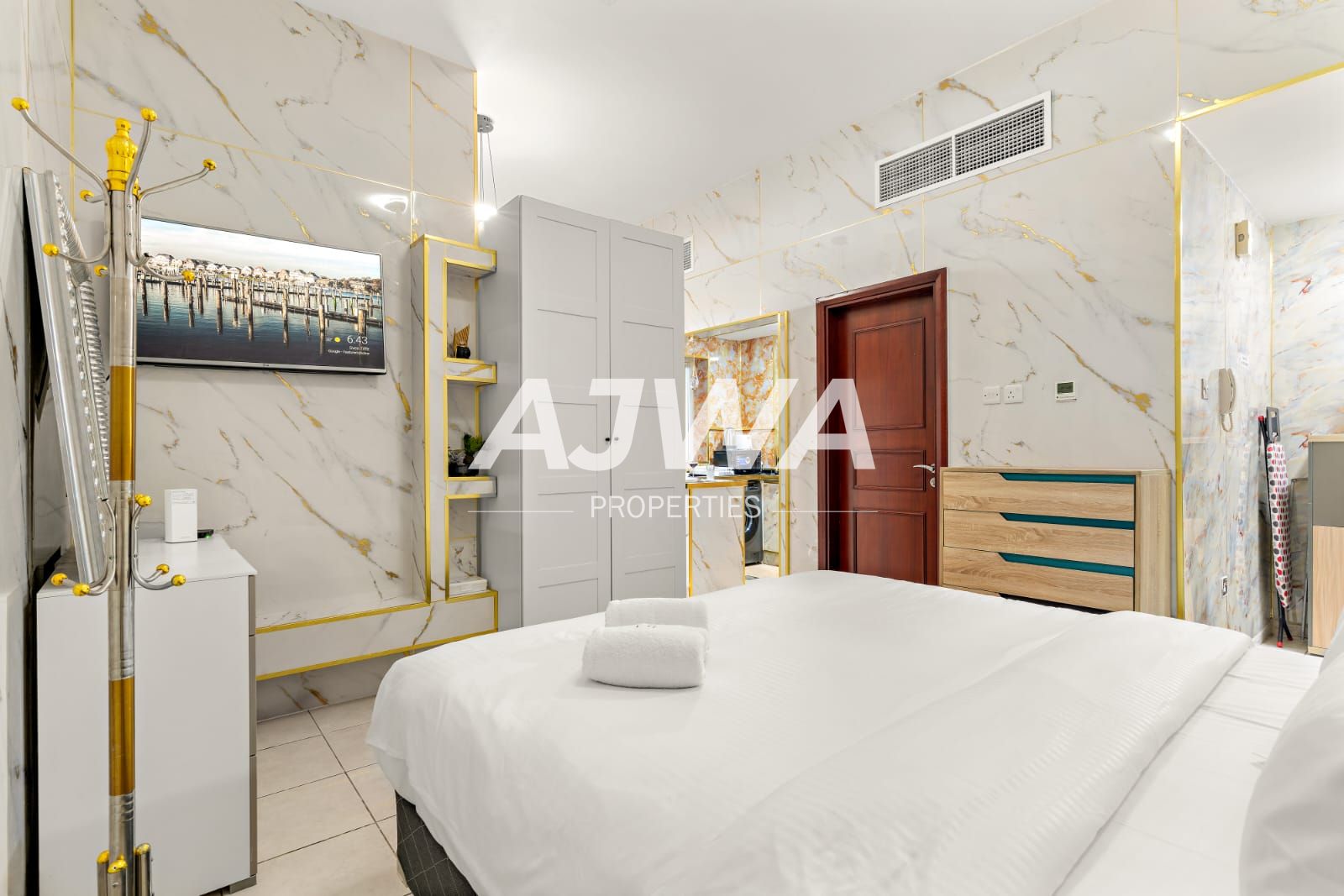 Fully Upgraded | 2 balconies | Short-Term Rented