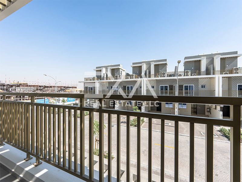 Ready to Move in I Spacious Layout I Brand New