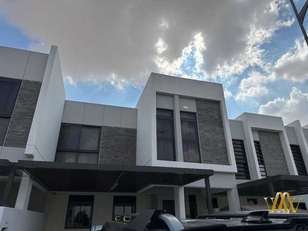 Best Deal | Luxurious 4 Bed Townhouse | Ready to Move