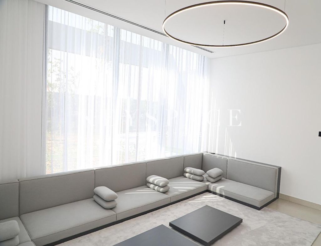 Private Executive Family Home Offering Space, Comfort & Serenity | Resale