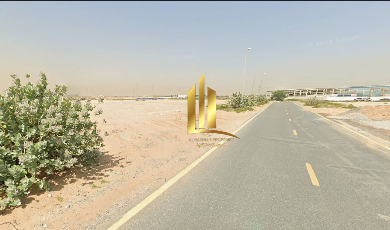 Good news for investors and buyers! Industrial land for sale in a prime location, situated on a 36-meter-wide main road, and very close to the Emirate