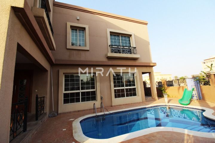 Prestigious Villa | Pool Burj Al Arab View