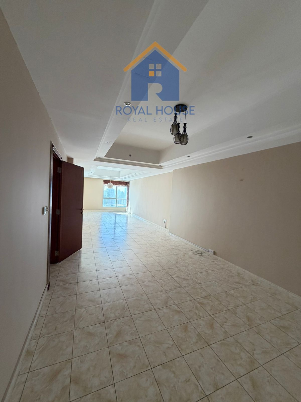 Al Dana Tower 3 BR Apartment
