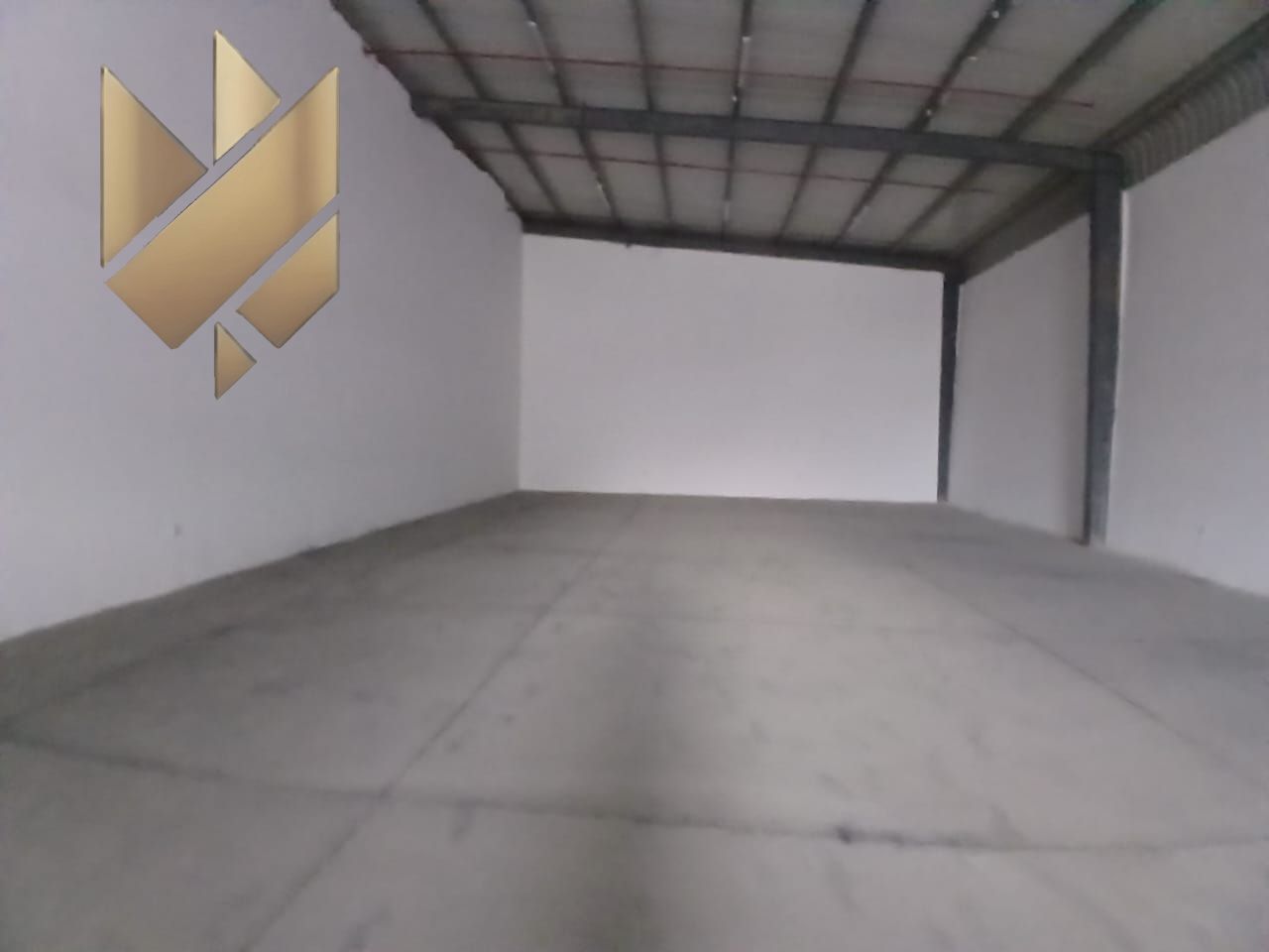Annual Rent – Warehouse in Industrial Area 2 – Sharjah. Excellent Opportunity. Area: 3300 sq ft