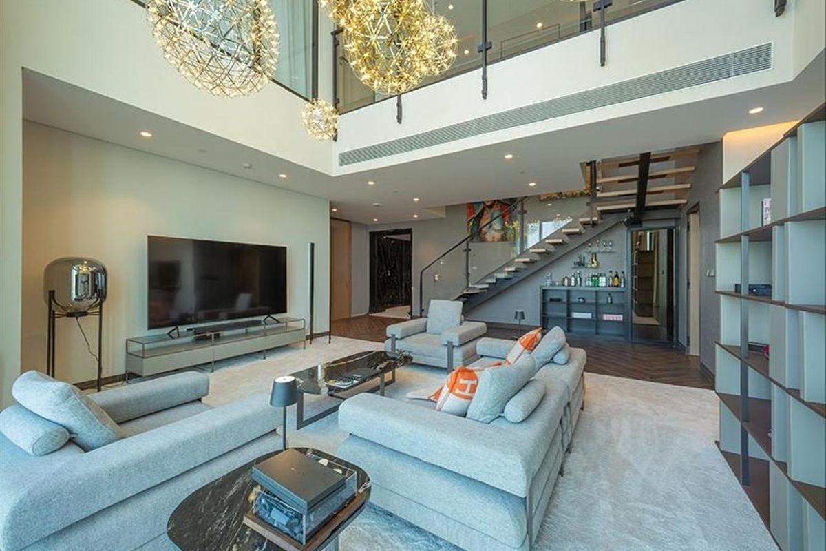 Luxury Furnished Duplex | Prime Location | Vacant