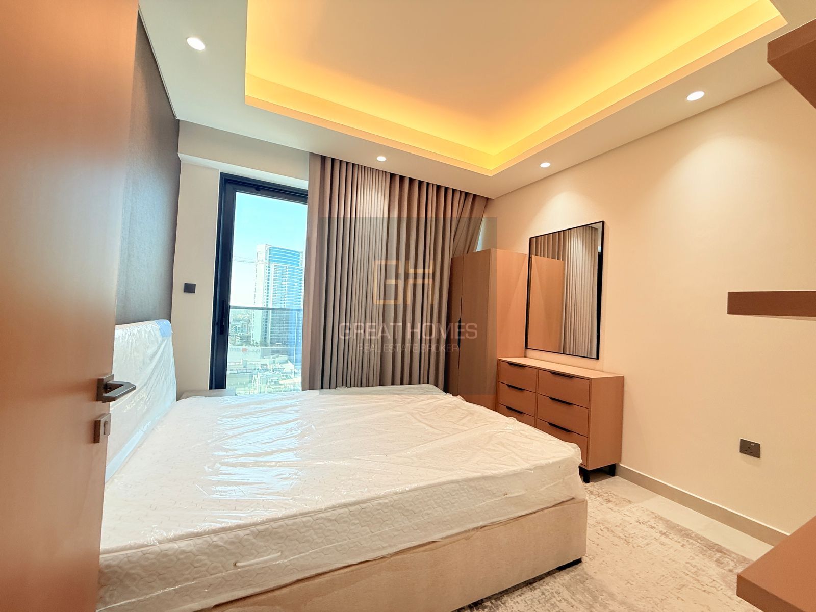 Brand New Semi Furnished 2 Bed Apartment