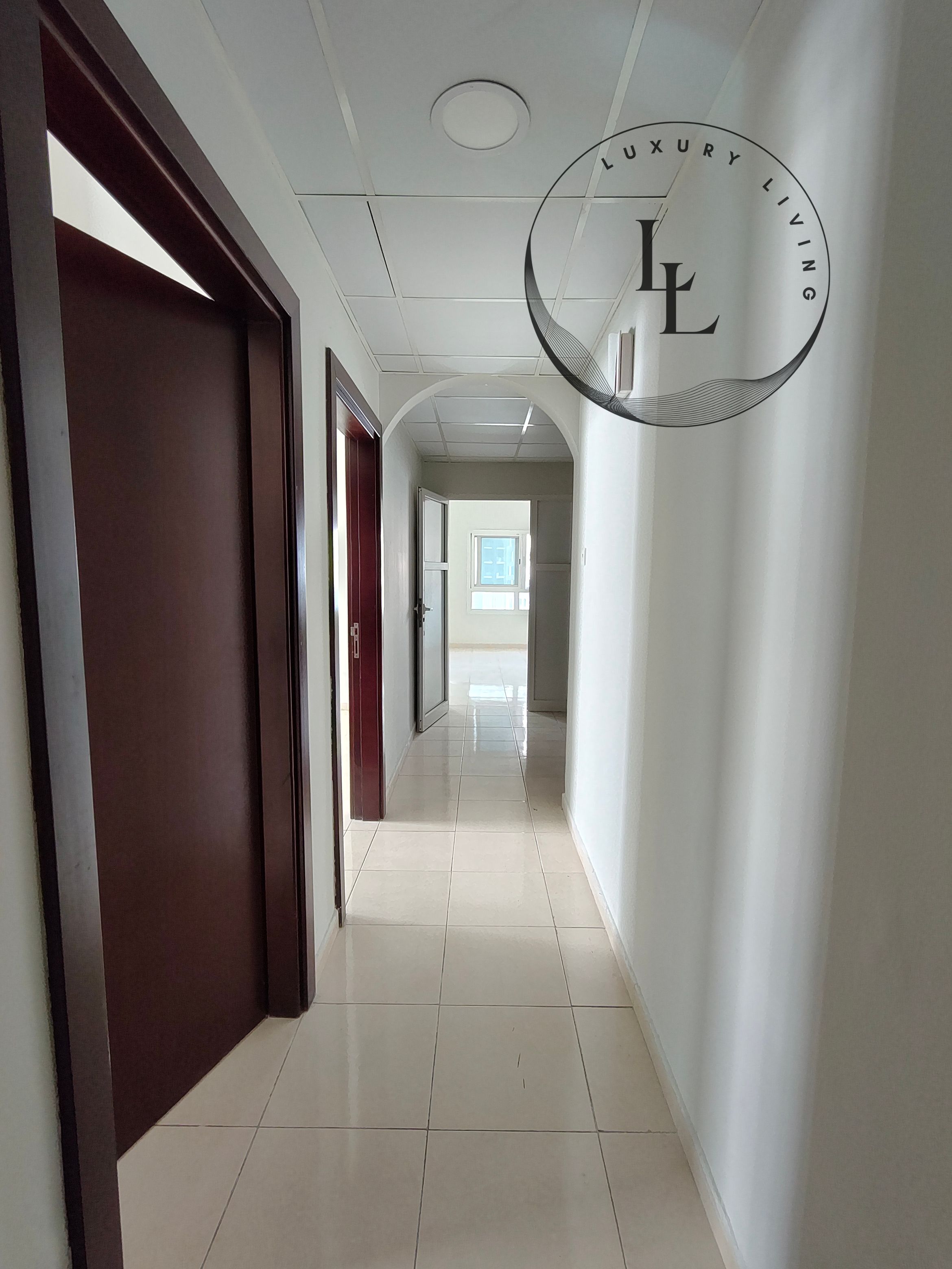 Lavish 2bhk apartment is available in 43k with Park view
