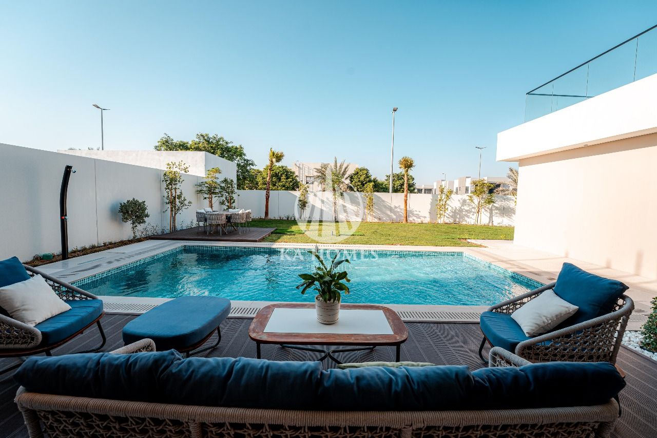 Installments over 7 years directly from the developer: Standalone villas with master bedrooms, ownership for Arabs only.