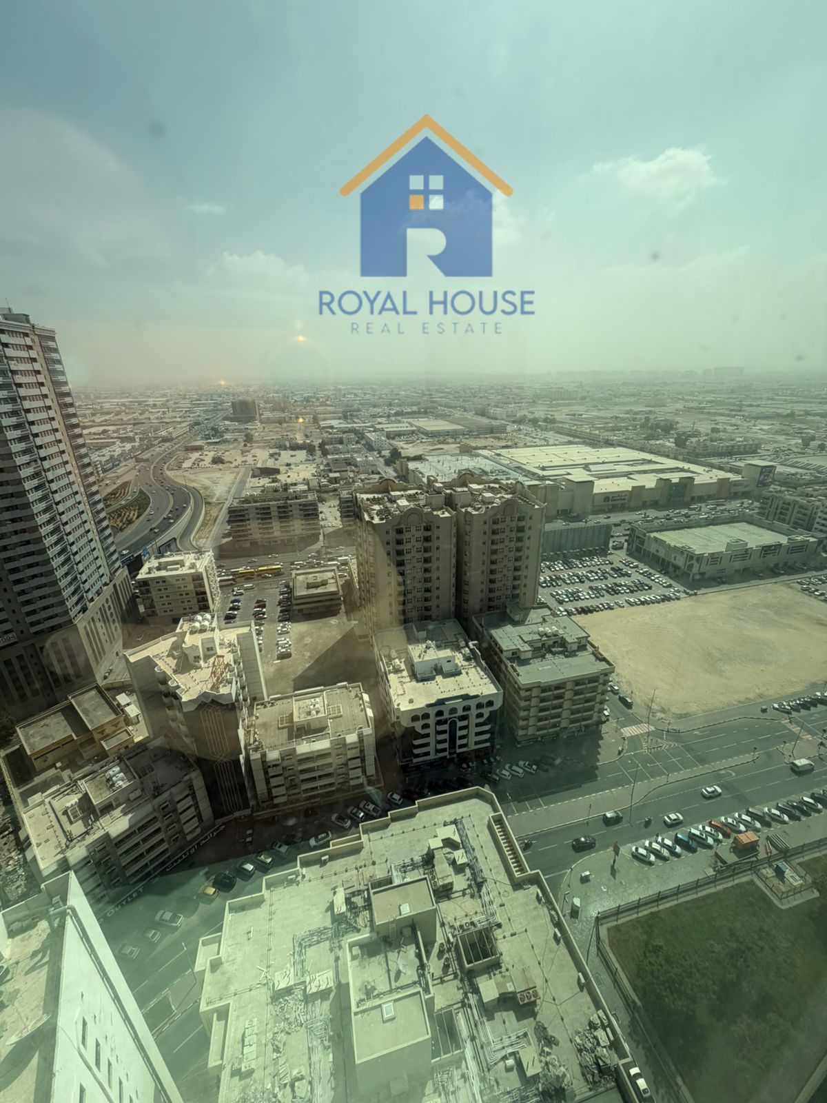 Al Maha Tower 2 BR with Landmark Views