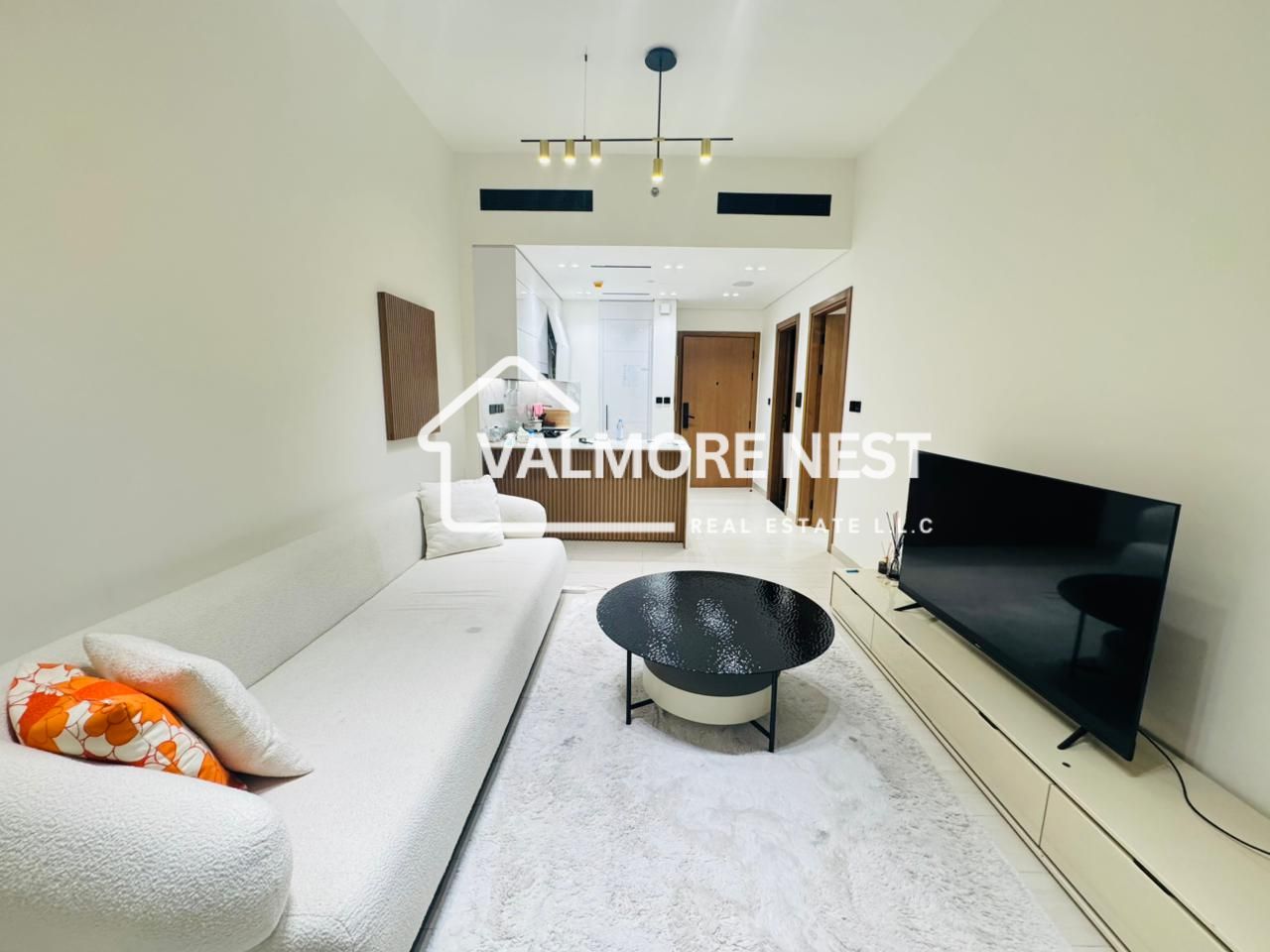Premium apartment I Available in 4 cheques I Magnificent views of JVC and pool