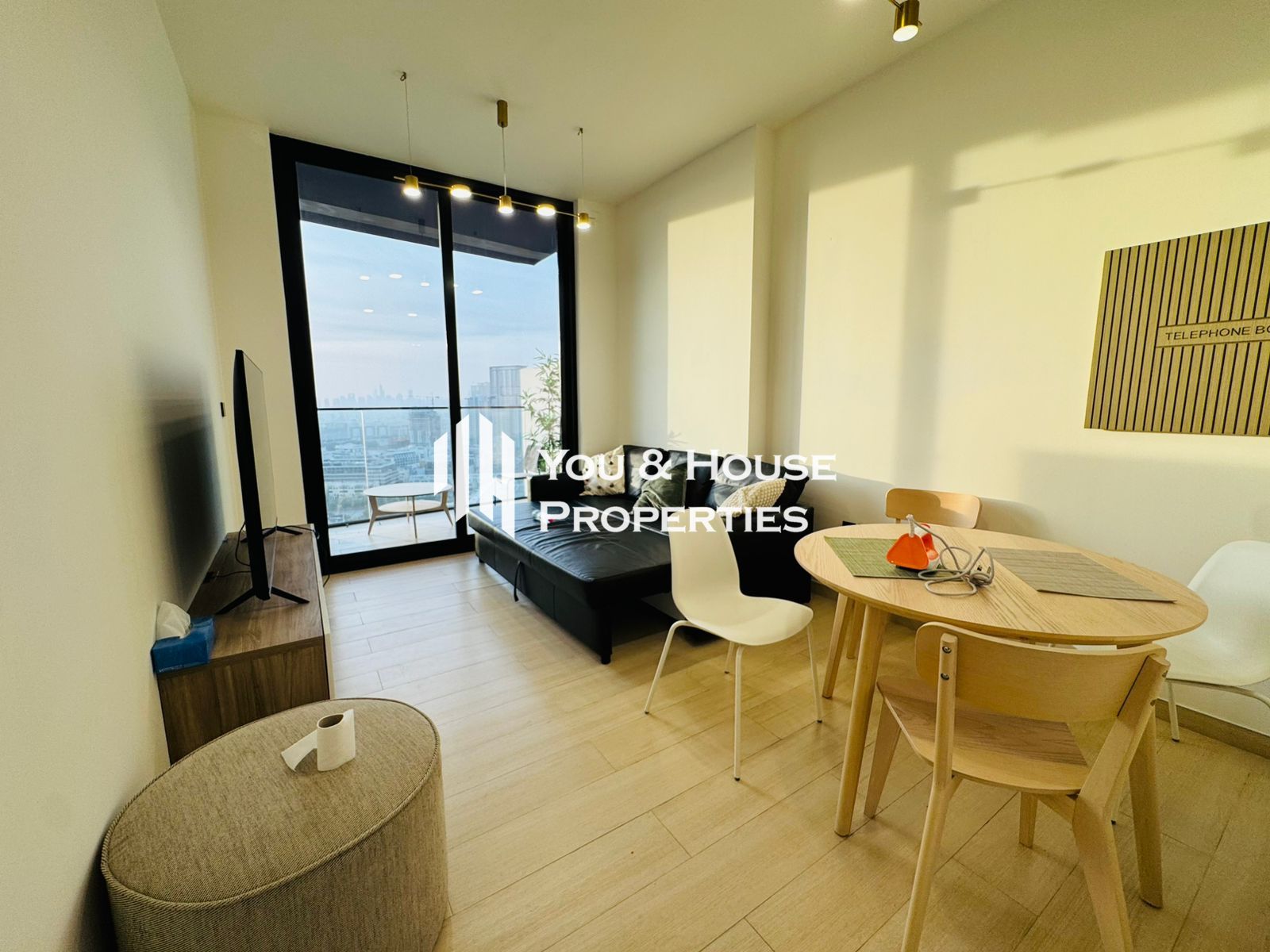 Fully Furnished & Upgraded I Modern Living I Prime Spot