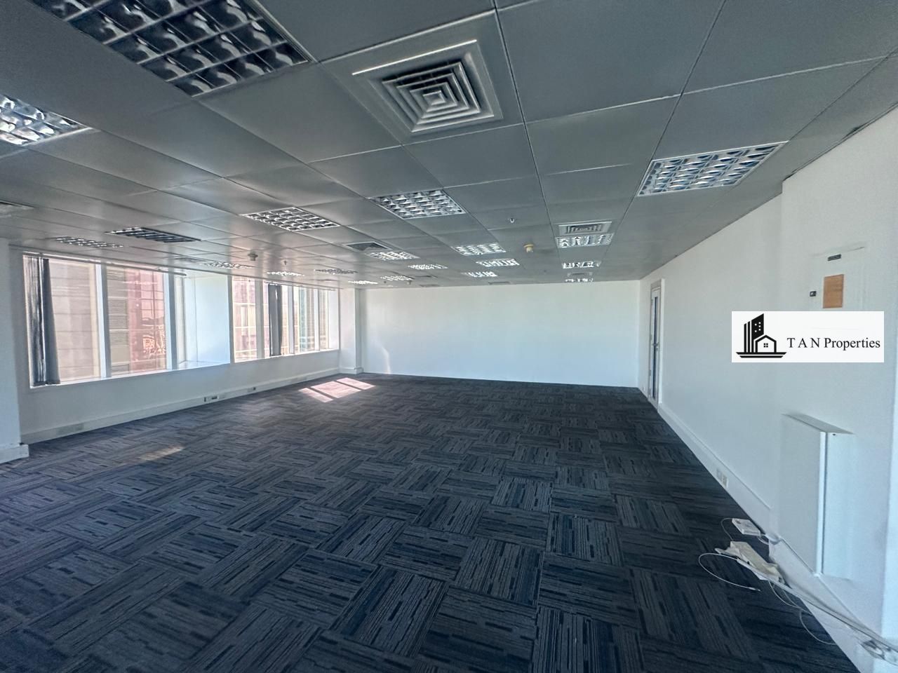 Dewa chiller Free| Independent office| 3 parking