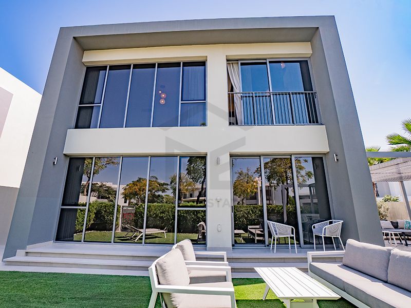 Fully Furnished | Single Row | Upgraded & Extended