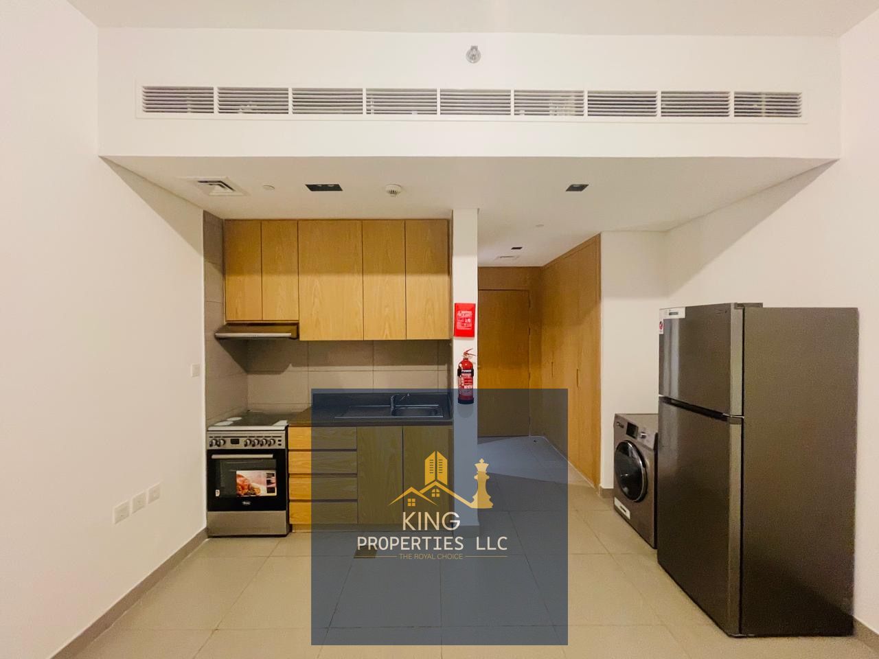 A medium studio is available for rent in Al Mamsha