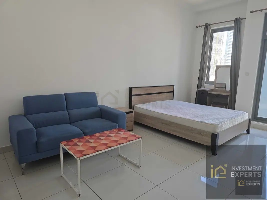 SPACIOUS AND BRIGHT | FURNISHED STUDIO | VACANT!