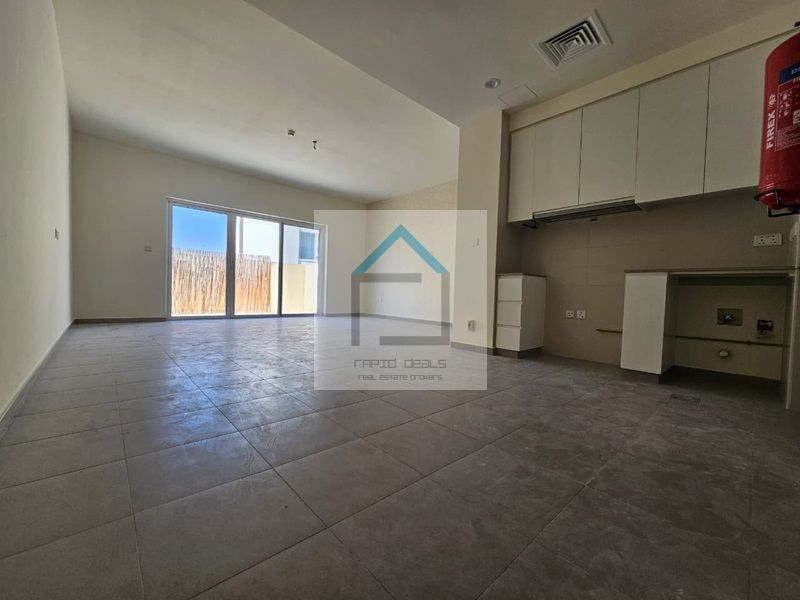 3BR Corner Townhouse on a Huge Plot - Ready to Move In!