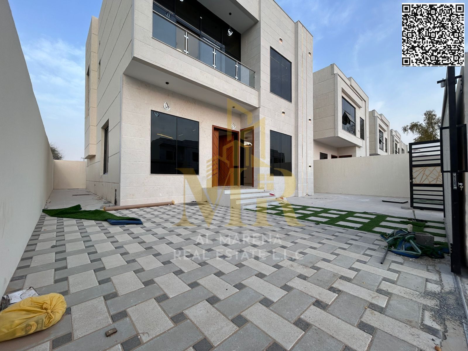 Own your dream villa with all fees included and invest in a luxurious villa in the heart of Al-Hilweh. Don't miss this opportunity!
