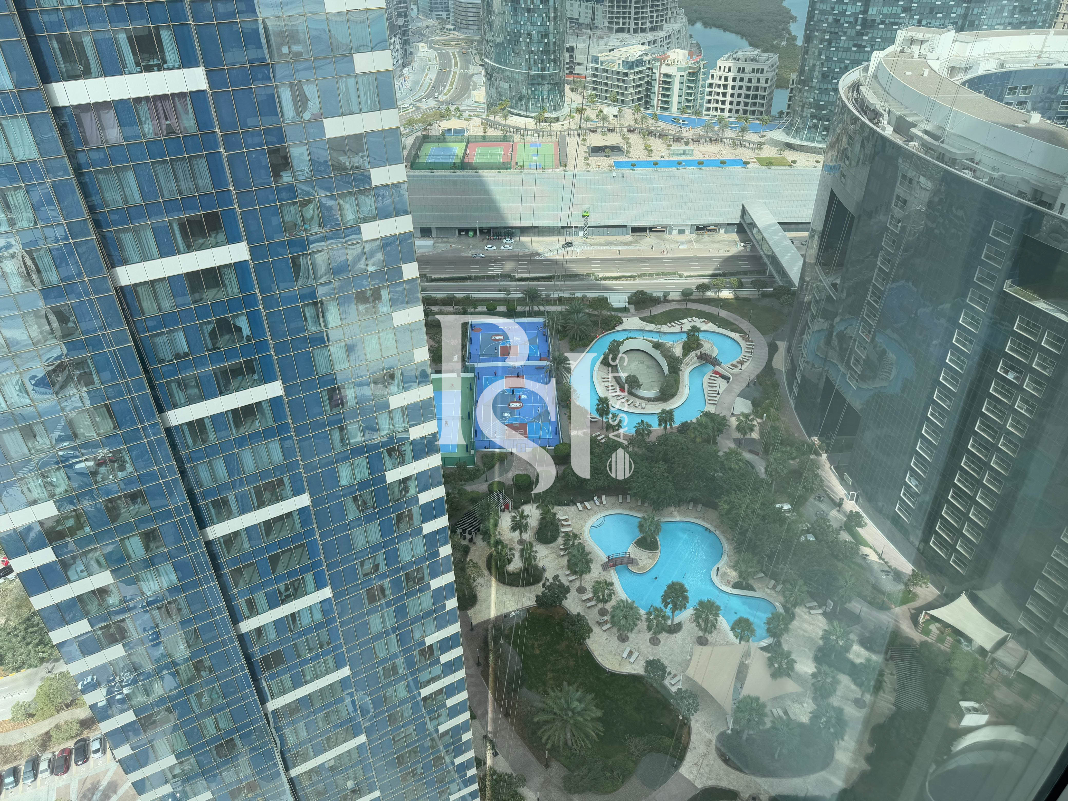 Prime Location | High Floor | Ready to Move