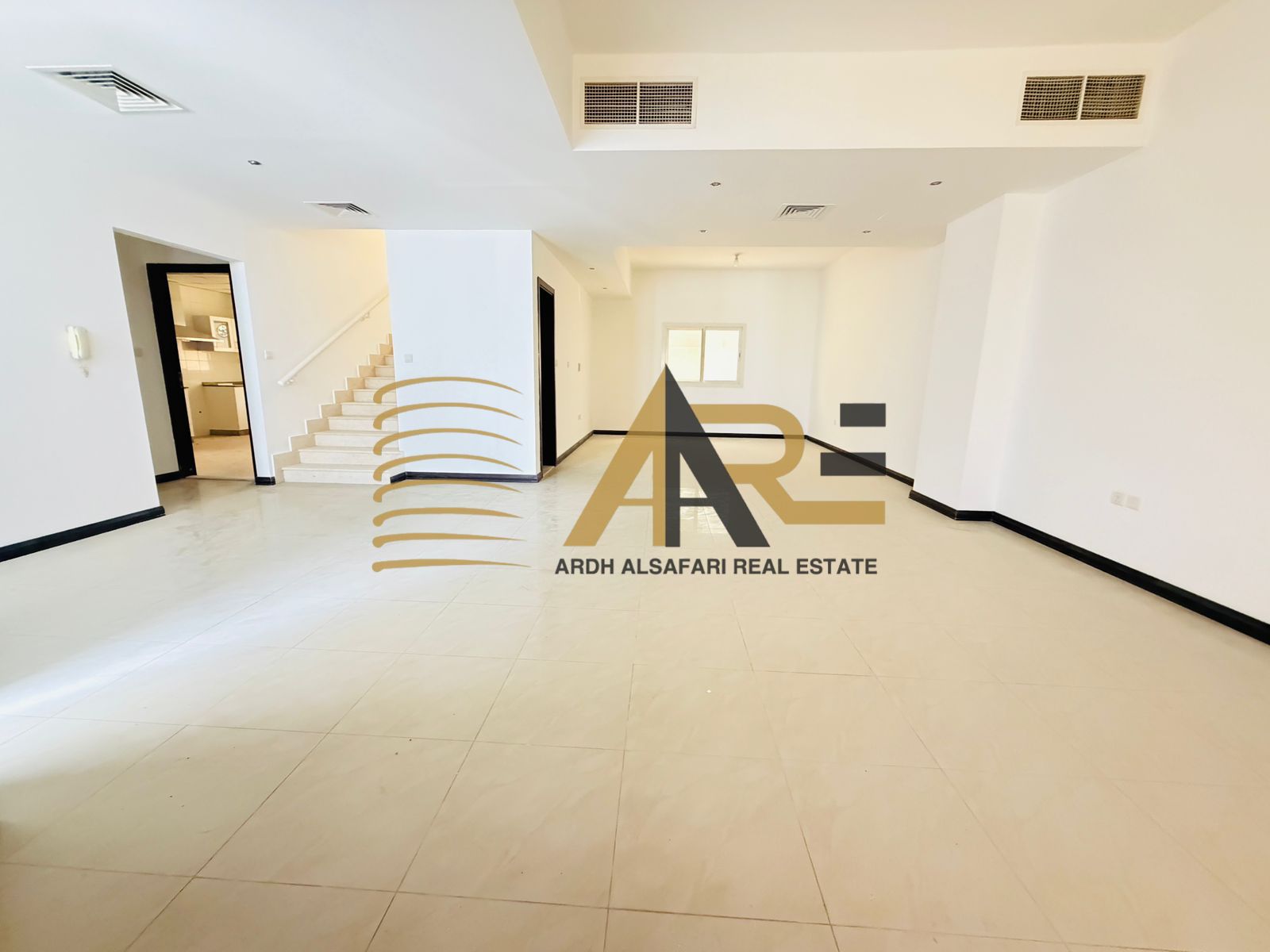 “Hot Offer • 4BHK Villa + Maid Room + Wardrobes + Parking – 115K