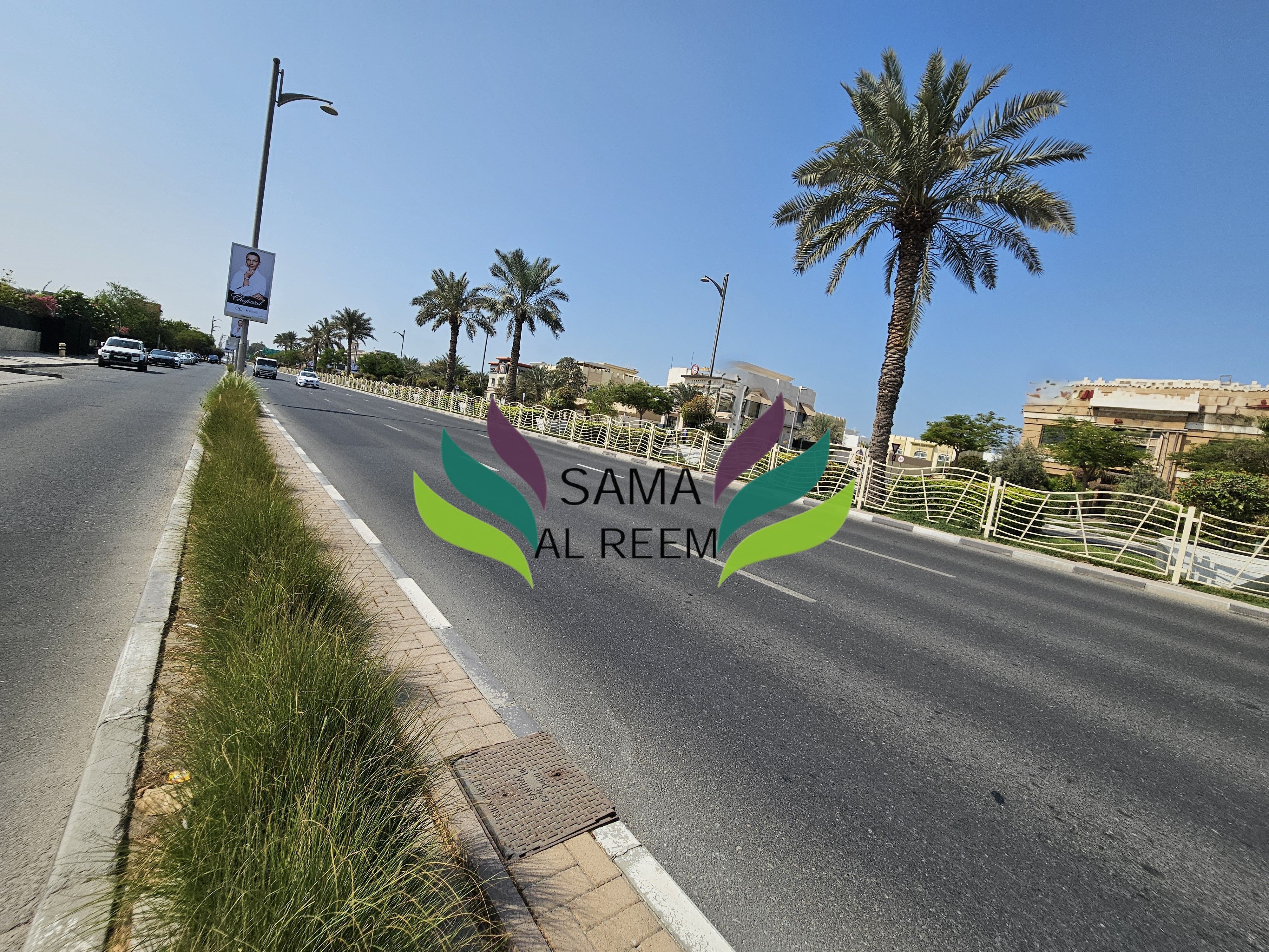 Commercial Villa | 4 Bed | Jumeirah Beach Road | Prime Location